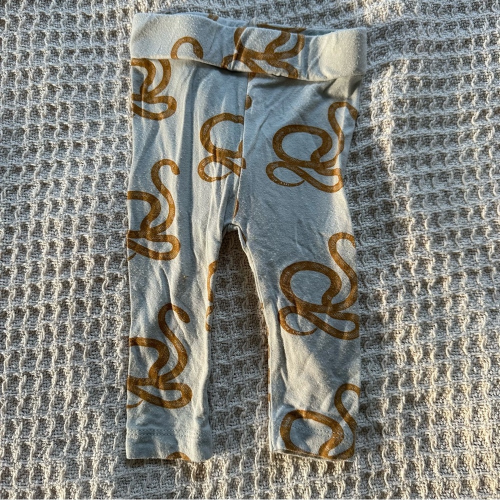Kate Quinn Pants